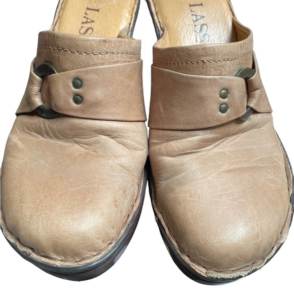 Lassen Tan Leather Slip On Wedge Platform Clog Mule Shoe Sz 11 M - Picture 3 of 12